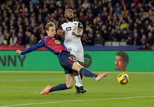 热刺告别战，孙兴慜父亲孙雄正现场观战儿子与纽卡的比赛