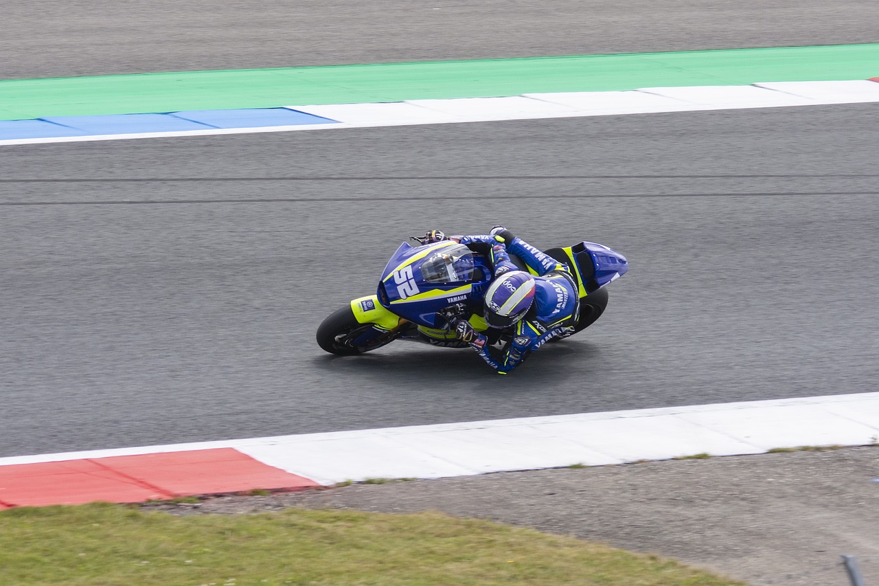 环足奖年度最佳新星候选：杜埃、若昂-内维斯、斯凯利在列