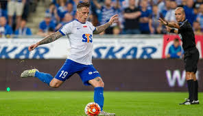 足球报：邵佳一有四大特质被认可，熟悉足协和国字号工作